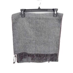 NWT LAccessorio Italiano Italian made gray scarf Fringe Classic